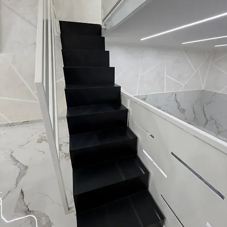 Re Ladislao Apartman